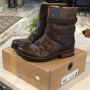 Bussola short leather boot size 41